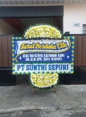 Papan Bunga Duka di Muara Sahung